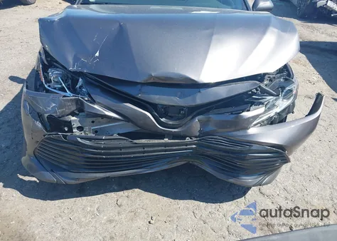 2020 Toyota Camry Le из США, поврежденный, VIN 4T1C11AK2LU367054